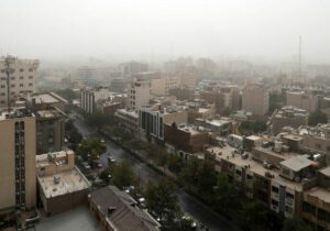 هشدار هواشناسی تهران: وزش باد شدید و خطرات احتمالی در پیش است