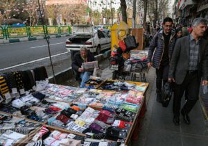 دستفروشی در تهران؛ معیشت زیر تیغ ساماندهی