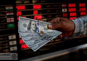 حباب سکه کاهش یافت / استقبال بازار سهام از گروه بانکی