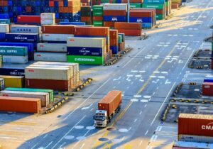 نرخ ارز گمرکی کالا‌های اساسی ۷۰ هزار تومان شد