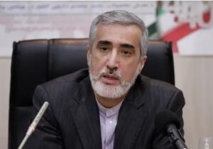 پیرصالحی: پول دارو و تجهیزات را جای دیگری خرج می کنند