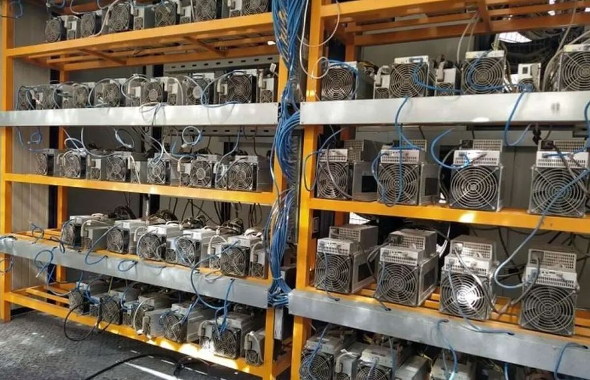 کشف ۱۲۱ مزرعه ماینر غیرمجاز در تهران