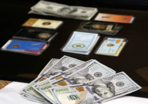 آخرین قیمت طلا و دلار امروز دوشنبه ۲۰بهمن/ قیمت ها بر مدار افزایش + جدول