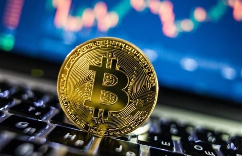 سقوط آزاد بیت‌کوین به زیر ۷۰ هزار دلار/ موج نزولی ادامه دارد؟