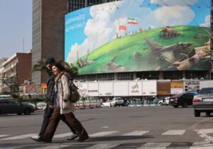 نگاه بازارها به مذاکرات ایران و آمریکا/ بورس‌ها زیر سایه سیاست