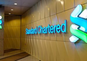 پیش‌بینی جدید استاندارد چارترد از ریزش قیمت بیت کوین به ۵۰,۰۰۰ دلار