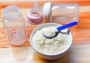 تأمین ذخایر استراتژیک دارو و شیرخشک در بالاترین سطح آمادگی
