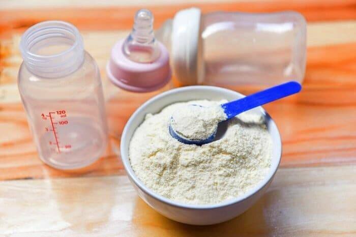 تأمین ذخایر استراتژیک دارو و شیرخشک در بالاترین سطح آمادگی