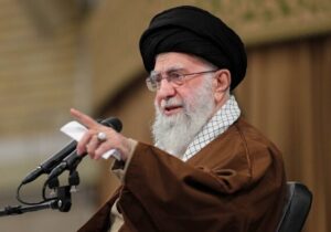 نام و راه آن رهبر بزرگ، چون چراغی فروزان، مسیر آینده را روشن خواهد کرد