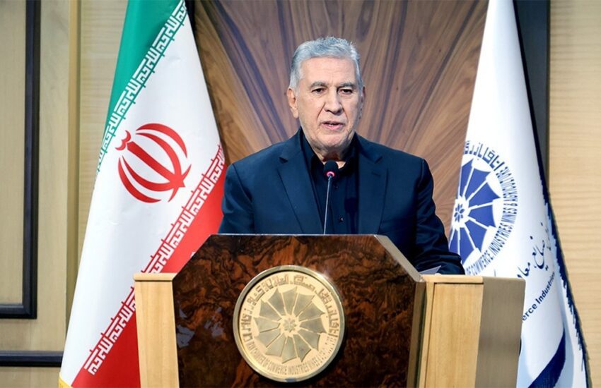 حسن‌زاده: بخش خصوصی خواهان حمایت مالی نیست؛ اصلاح مقررات می‌خواهد