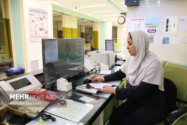 ضرورت اصلاح تعرفهها برای جلوگیری از مهاجرت پرستاران