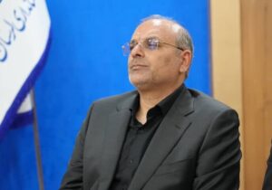 نماینده مجلس: دارو مثل خودرو نیست که نخریم