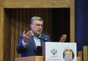 وزیر بهداشت: خط مقدم بهداشت چهرهبهچهره مواجهشدن با مردم است