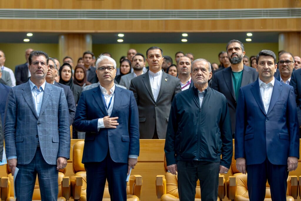 بازدید رئیسجمهوری از جدیدترین دستاوردها و راهکارهای ارتباطی ایرانسل بازدید رئیسجمهوری از جدیدترین دستاوردها و راهکارهای ارتباطی ایرانسل