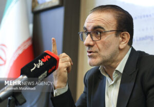 دارو و درمان از تحریمهای دشمن مستثنی هستند