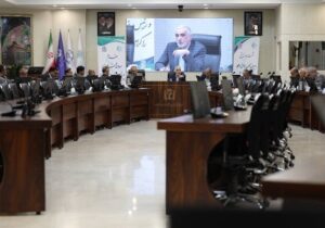 نمی‌توان بازار دارو را با تأخیر در پرداخت‌های بیمه‌ای اداره کرد