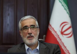 پیرصالحی: شرکتهای دارویی برای خرید ارز نقدینگی کافی ندارند